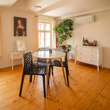 Jeschkeho Vila A Lazensky Dum Apartment Kuks
