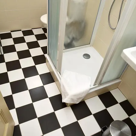 Apartment Jeschkeho Vila A Lazensky Dum