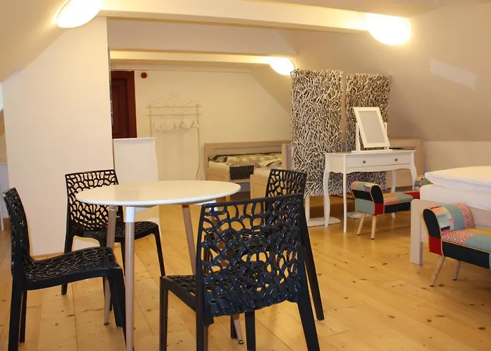 Jeschkeho Vila A Lazensky Dum Apartment *