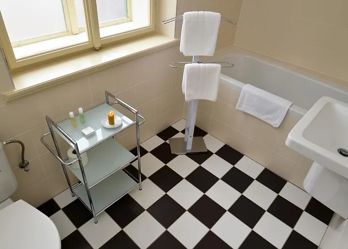 Apartment Jeschkeho Vila A Lazensky Dum Kuks